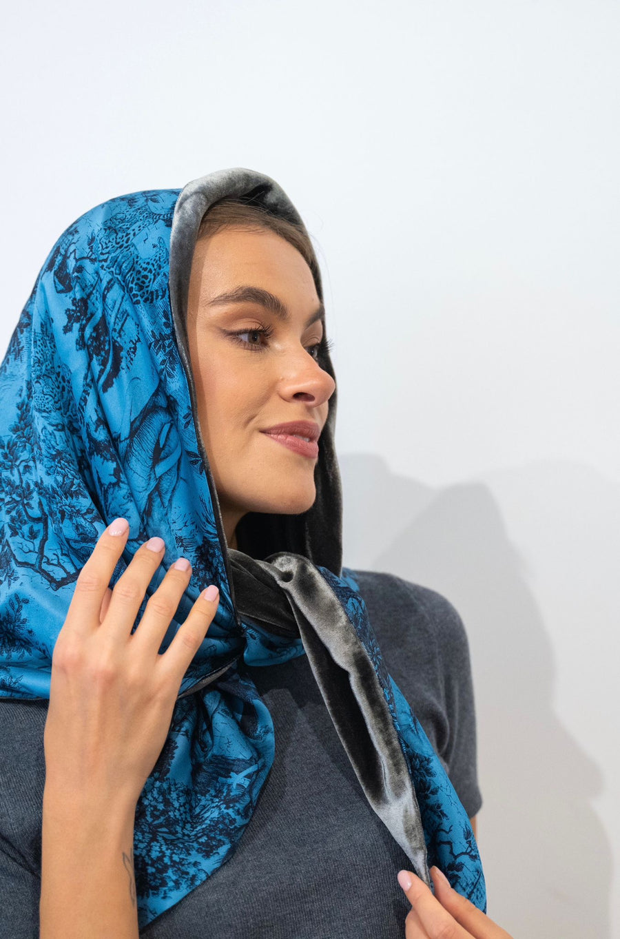 Triangle 100% Soie BI MATIERE Blue MOON