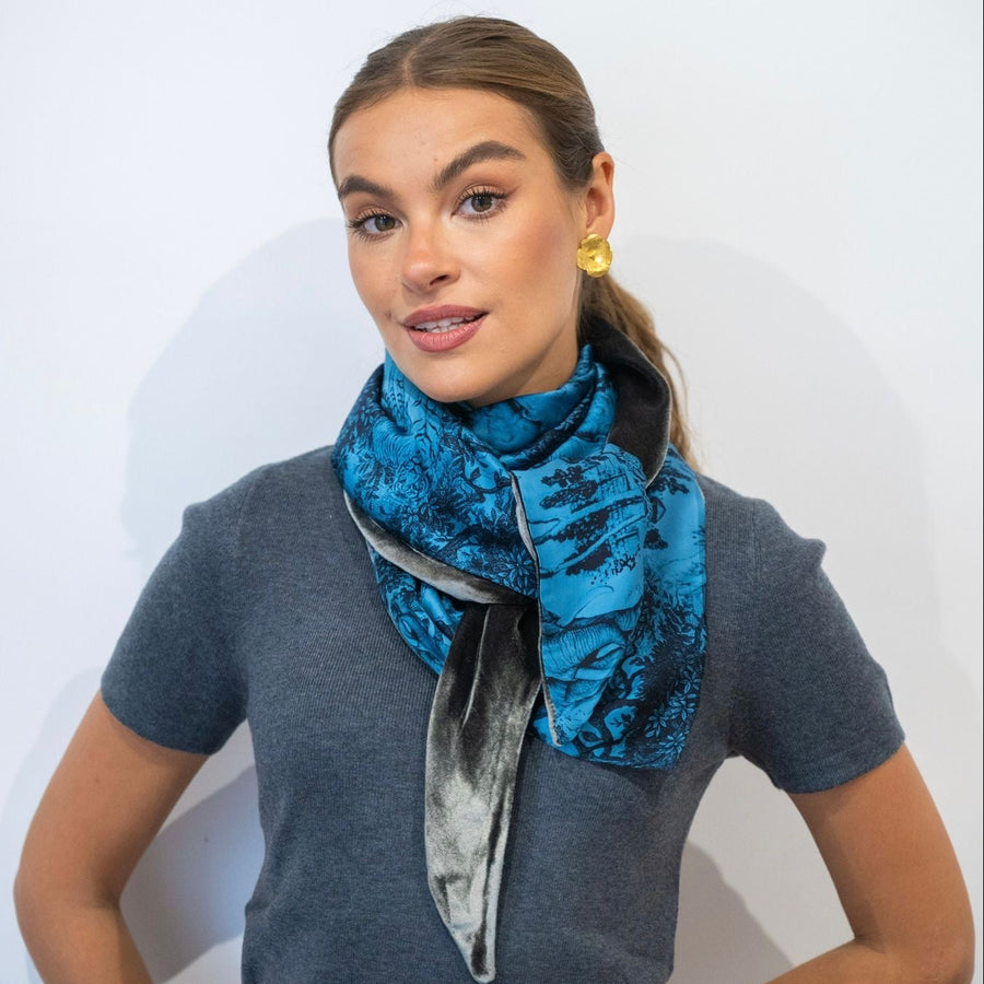 Triangle 100% Soie BI MATIERE Blue MOON